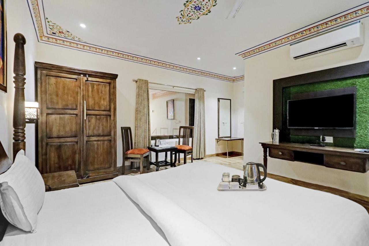 The Royal Ville Agra - Family & Corporate Hotel ภายนอก รูปภาพ