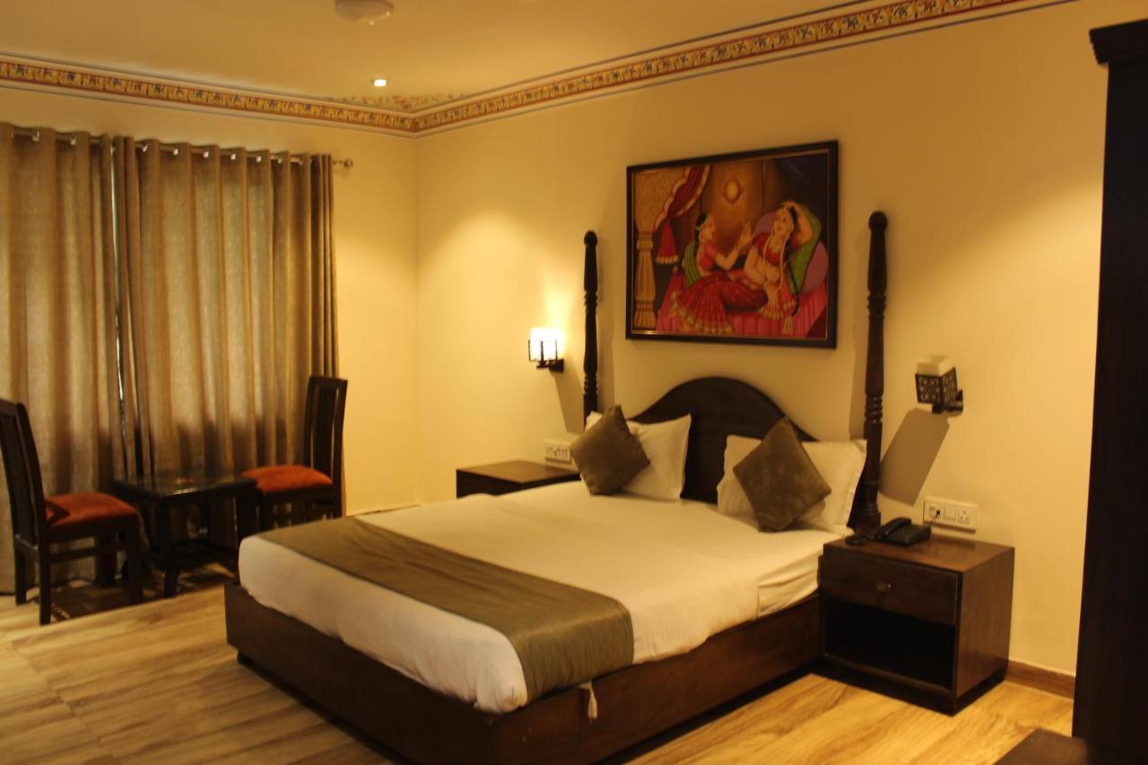 The Royal Ville Agra - Family & Corporate Hotel ภายนอก รูปภาพ
