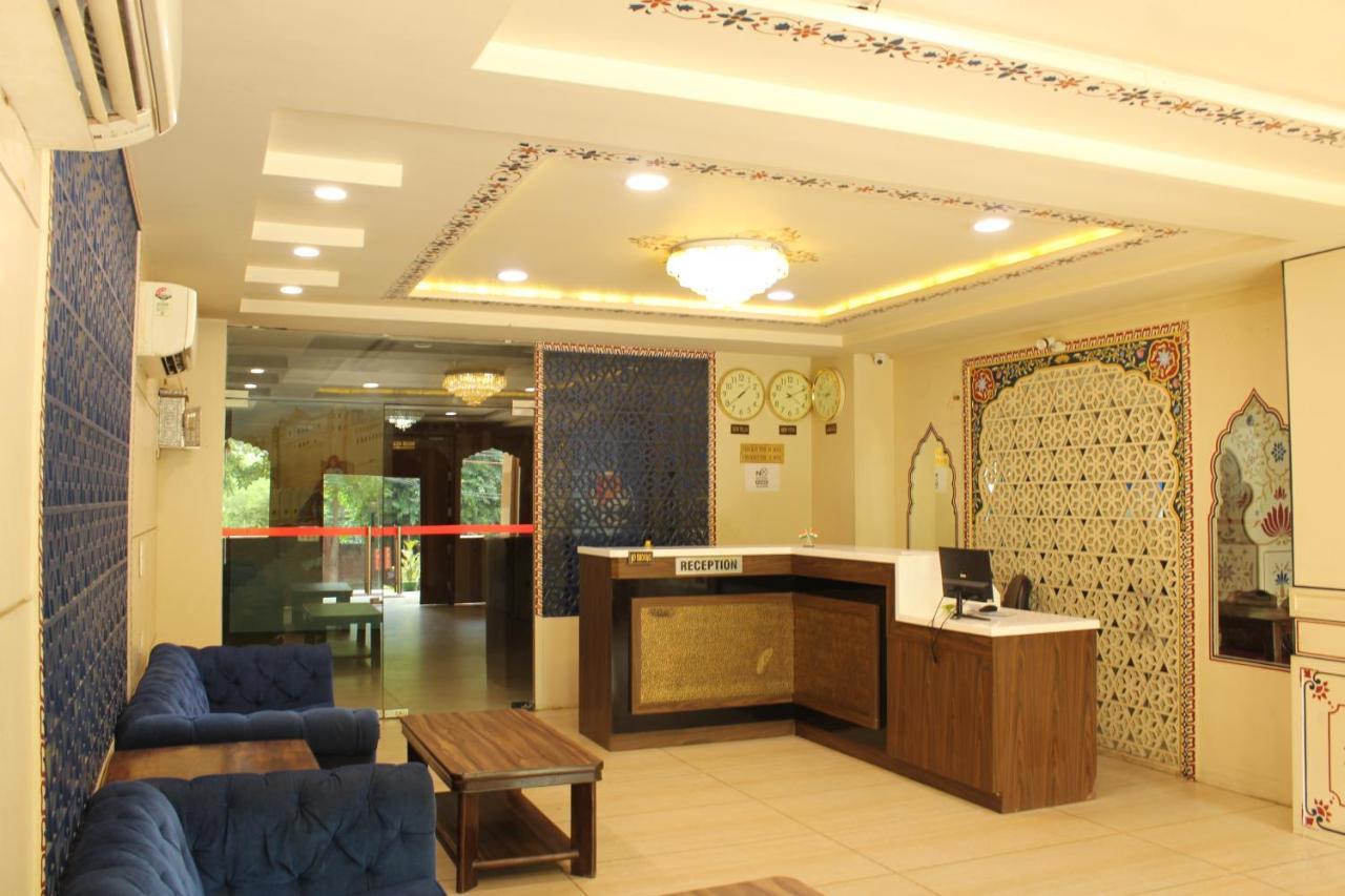 The Royal Ville Agra - Family & Corporate Hotel ภายนอก รูปภาพ