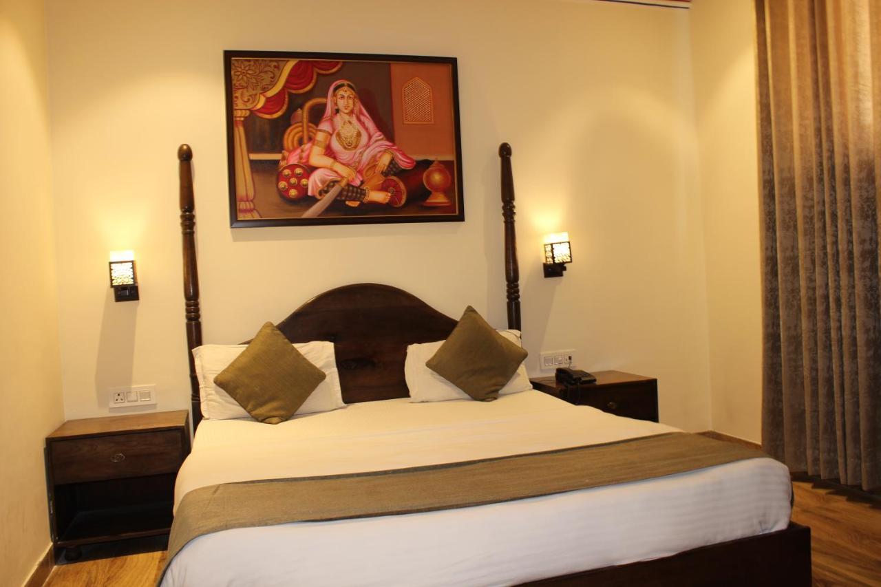 The Royal Ville Agra - Family & Corporate Hotel ภายนอก รูปภาพ