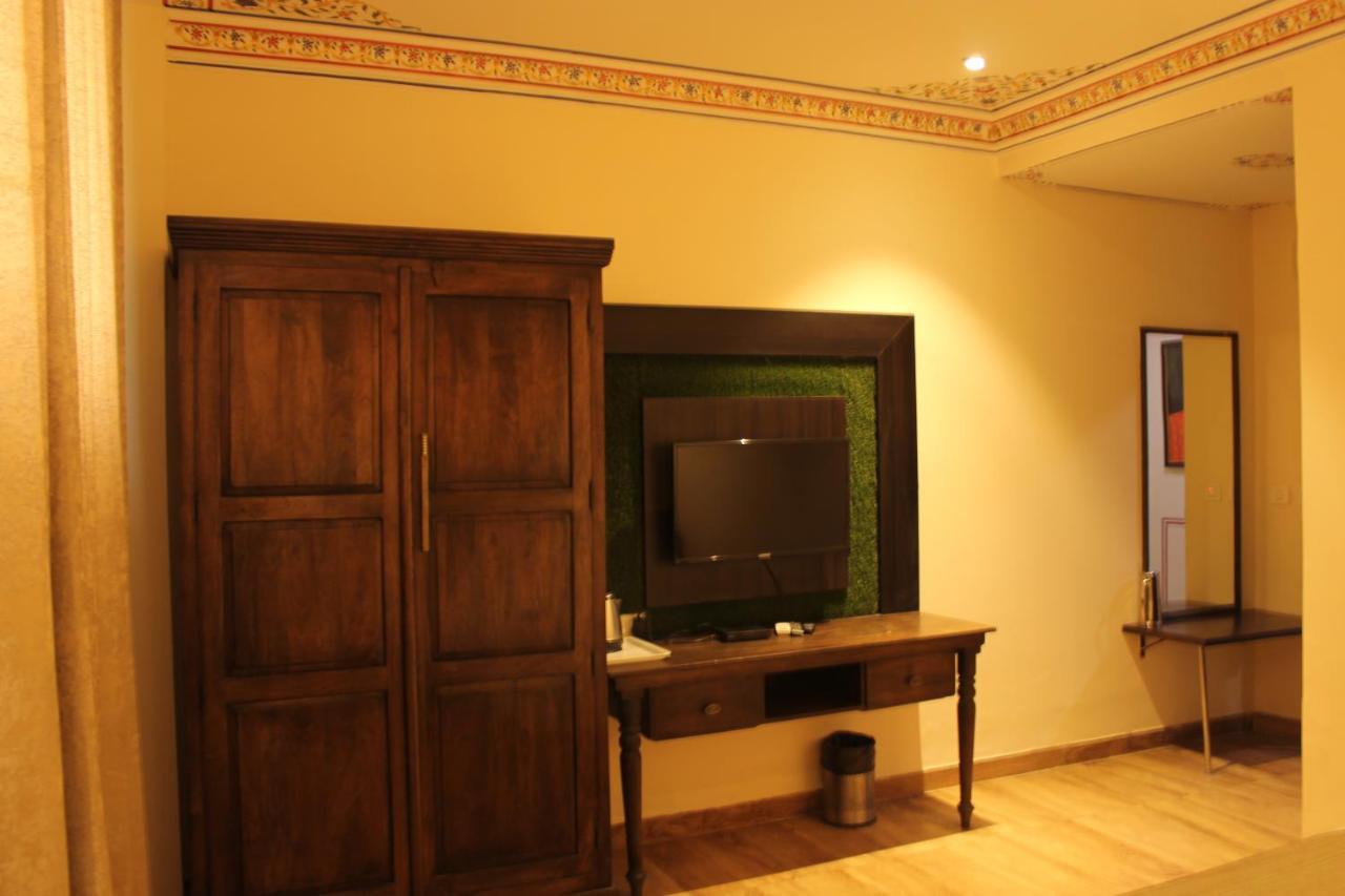 The Royal Ville Agra - Family & Corporate Hotel ภายนอก รูปภาพ