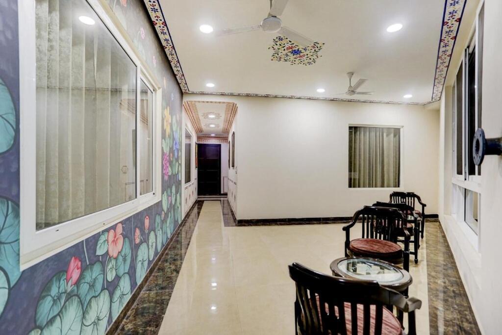 The Royal Ville Agra - Family & Corporate Hotel ภายนอก รูปภาพ